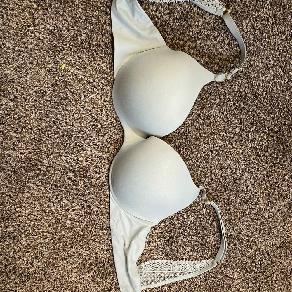 Victoria’s Secret Light Blue Push-up Bra